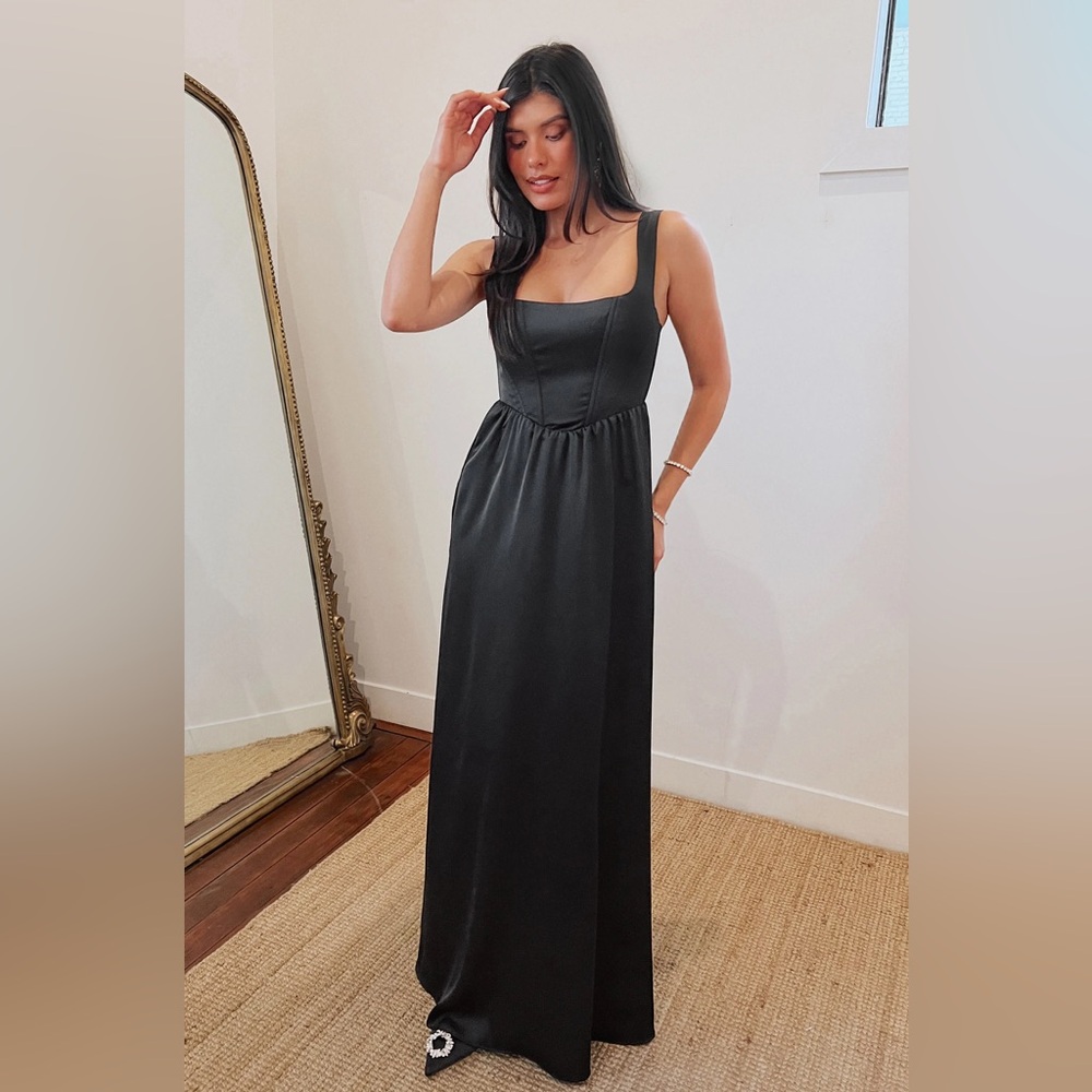 Show Me Your MuMu Elegant Black Sleeveless Maxi Dress